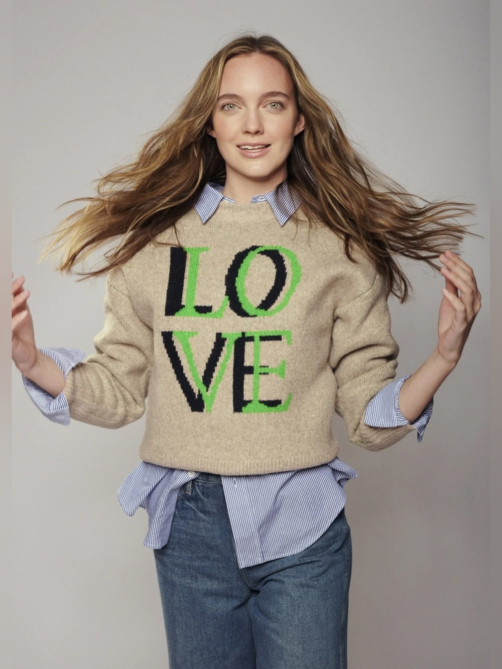 a new day Beige Crewneck Sweater with LOVE Graphic Size XS - C75-004